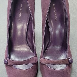 Banana Republic Purple Suede High Heels, size 9